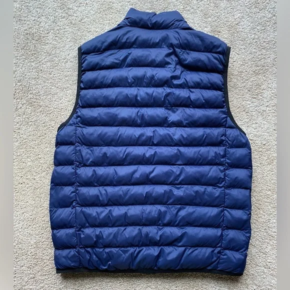 Men’s Puffer Vest - Picture 4 of 11